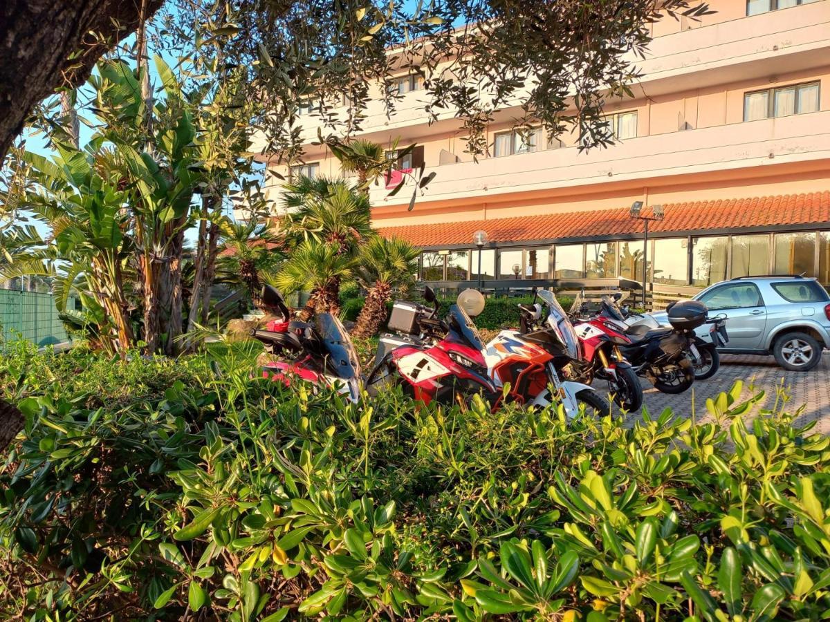 Green Sporting Club Hotel อาลเกโร ภายนอก รูปภาพ